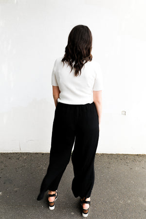 
            
                Load image into Gallery viewer, Annie Knit Top (White)
            
        